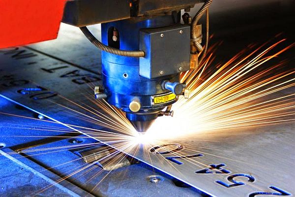 Ưu và nhược điểm dùng công nghệ Laser để cắt kim loại