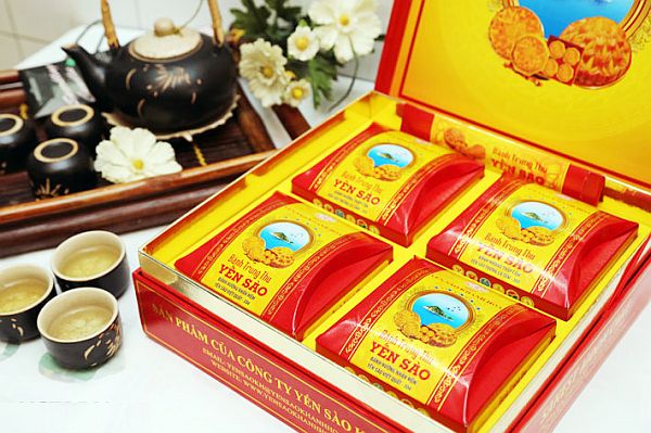 Bánh trung thu yến sào 1