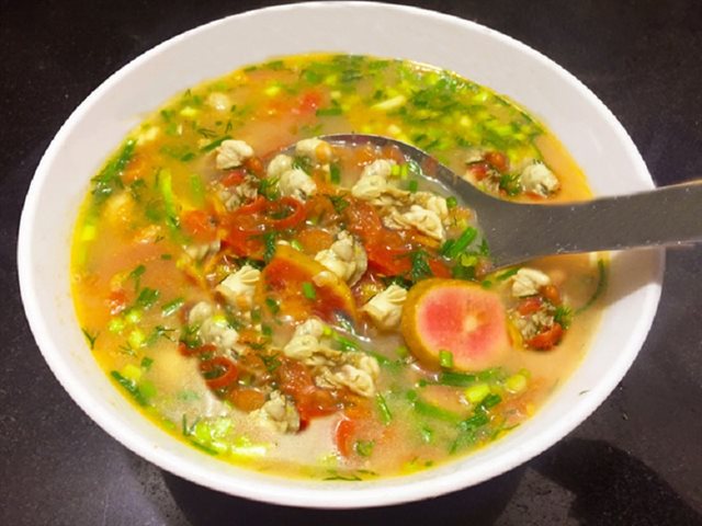 Canh chua Hà biển quả Chay