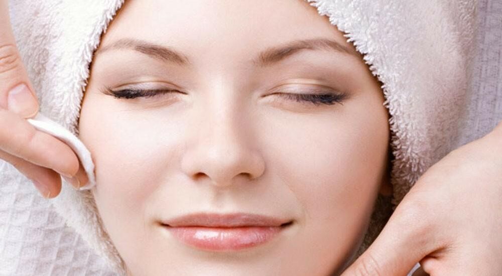 Bật mí bí quyết chăm sóc da giữ mãi tuổi thanh xuân 1
