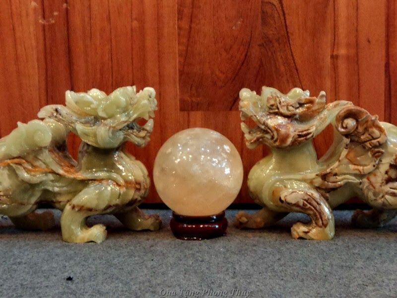 Có nên đặt Tỳ Hưu trên bàn thờ gia tiên 4